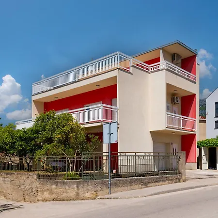 Apartment Goreta Kastela Exterior photo