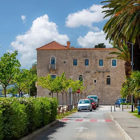 Apartment Goreta Kastela Exterior photo