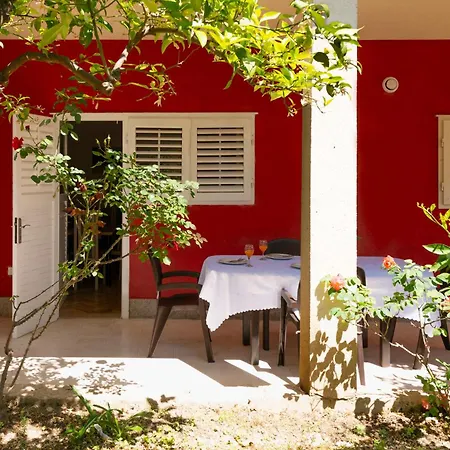 Apartment Goreta Kastela Exterior photo