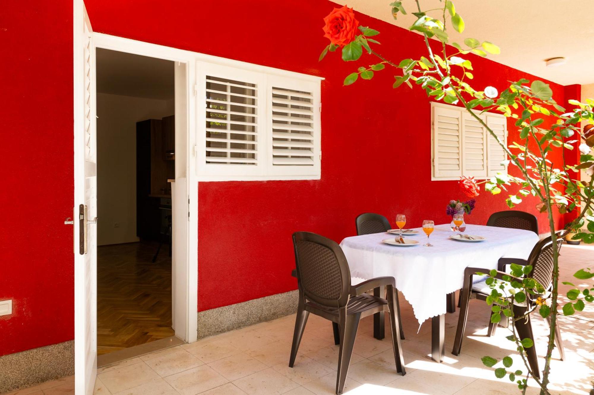 Apartment Goreta *